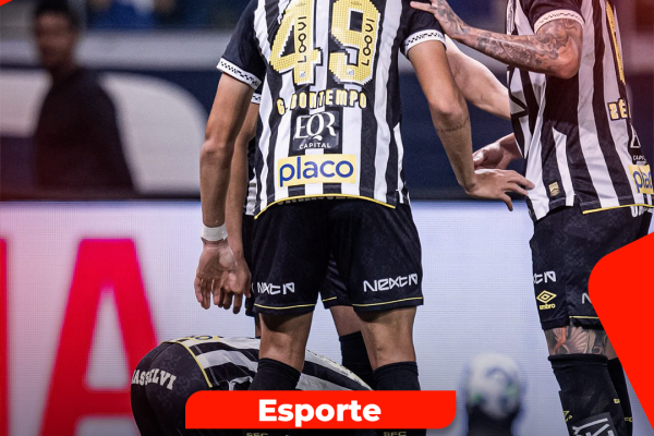 Torcedores do Santos preocupados com o rebaixamento do time em 2024